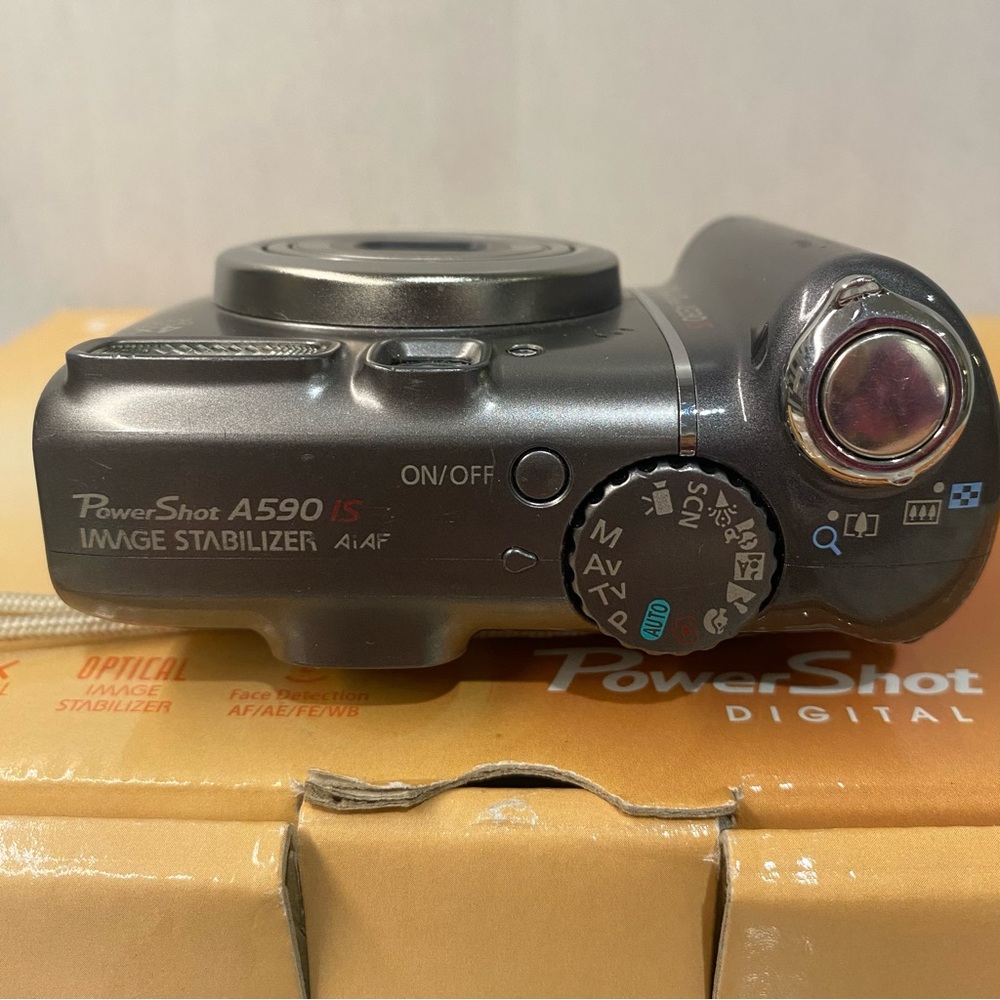 COMPLETE Canon PowerShot A590 IS Digital Camera Bundle - Tested & Working - Picture 7 of 15